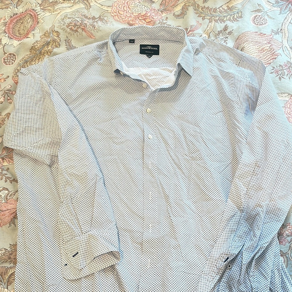 Rodd & Gunn men’s dress shirt